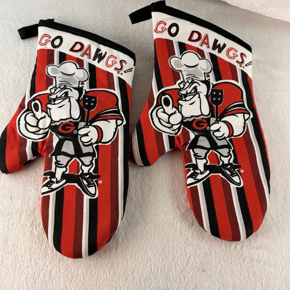 University of Georgia Bulldogs Oven Mitt Pair Collegiate Tailgate Collection NWT
